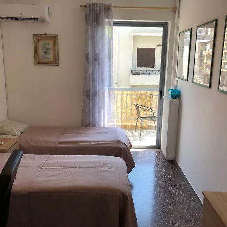 Metaxourgio Spacious Two Bedroom Apartment Athens Exterior photo