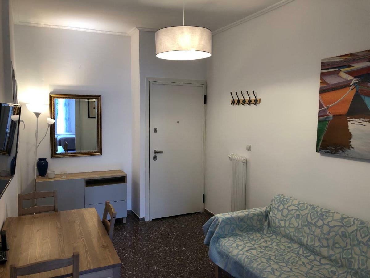Metaxourgio Spacious Two Bedroom Apartment Athens Exterior photo
