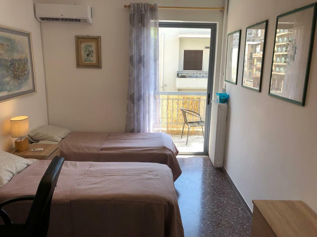 Metaxourgio Spacious Two Bedroom Apartment Athens Exterior photo